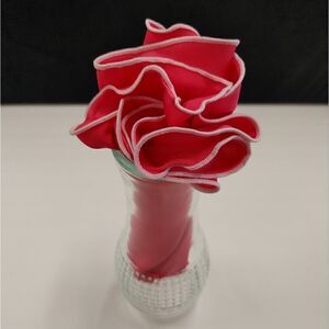 MEN'S ROUND HANKY POCKET SQUARE.